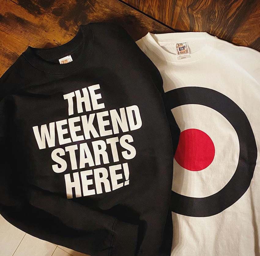 トレーナーとTシャツ